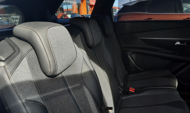 Photo 24 de l'offre de PEUGEOT 5008 BlueHDi 130ch SetS BVM6 GT Line à 23990€ chez Centrale auto marché Périgueux
