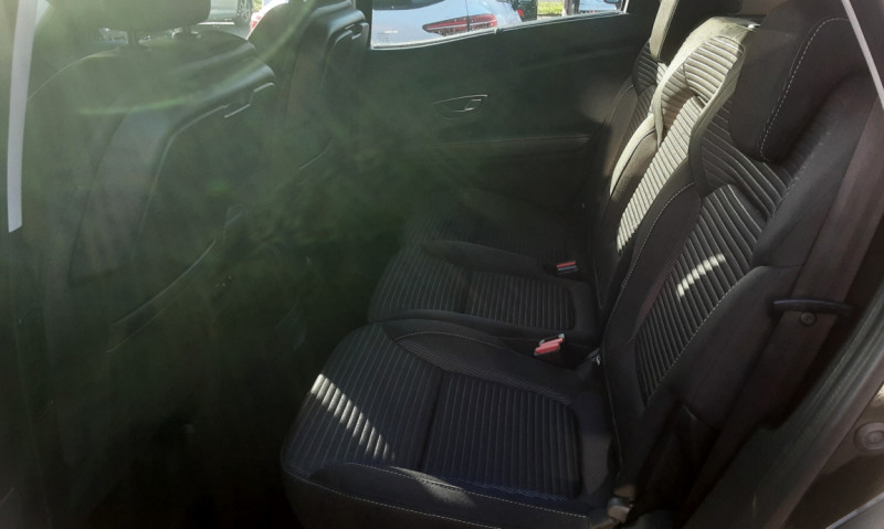 Photo 48 de l'offre de RENAULT SCENIC IV dCi 110 Energy Business  à 14690€ chez Centrale auto marché Périgueux
