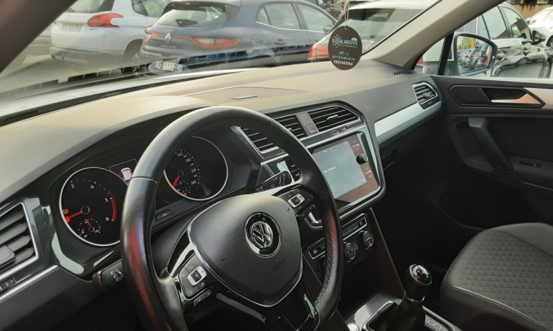 Photo 31 de l'offre de VOLKSWAGEN TIGUAN 2.0 TDI 150 Confortline Business  à 20990€ chez Centrale auto marché Périgueux