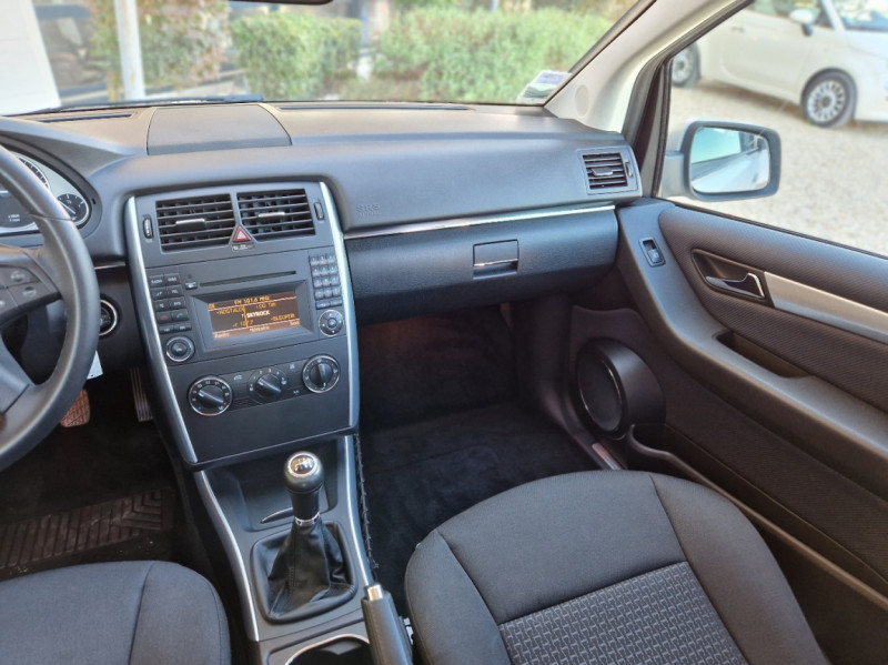 Photo 46 de l'offre de MERCEDES-BENZ CLASSE B Classe B 180 CDI FAP Design à 8990€ chez Centrale auto marché Périgueux