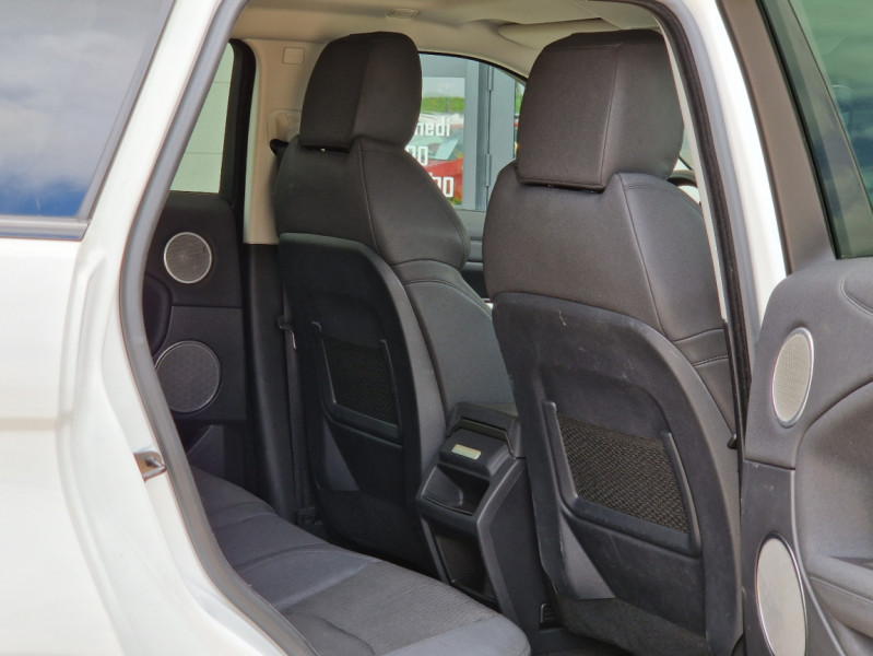 Photo 29 de l'offre de LAND-ROVER RANGE ROVER EVOQUE TD4 150 BVA Business à 24490€ chez Centrale auto marché Périgueux