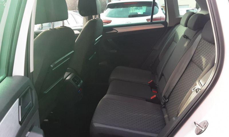 Photo 28 de l'offre de VOLKSWAGEN TIGUAN 2.0 TDI 150 Confortline Business  à 20990€ chez Centrale auto marché Périgueux