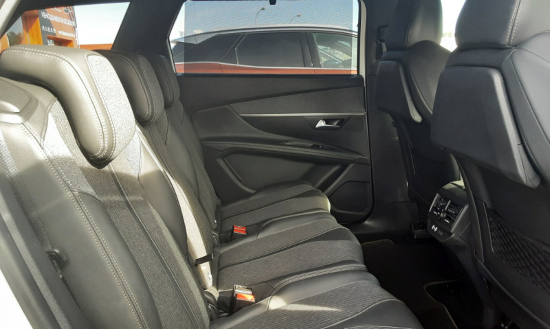Photo 23 de l'offre de PEUGEOT 5008 BlueHDi 130ch SetS BVM6 GT Line à 23990€ chez Centrale auto marché Périgueux