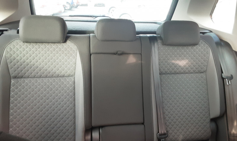 Photo 23 de l'offre de VOLKSWAGEN TIGUAN 2.0 TDI 150 Confortline Business  à 20990€ chez Centrale auto marché Périgueux
