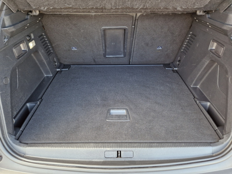 Photo 11 de l'offre de PEUGEOT 3008 BlueHDi 180ch SetS EAT8 GT Line à 25490€ chez Centrale auto marché Périgueux