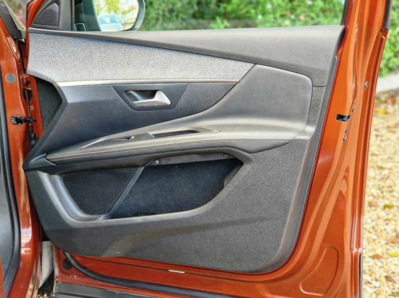 Photo 32 de l'offre de PEUGEOT 3008 BlueHDi 180ch SetS EAT8 GT Line à 25490€ chez Centrale auto marché Périgueux