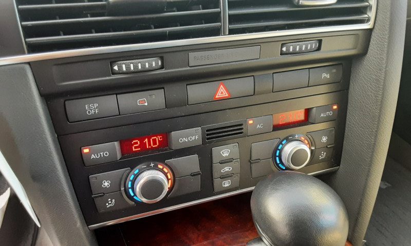 Photo 16 de l'offre de AUDI A6 ALLROAD QUATTRO 3.0 TDI 240 AVUS TIPTRONIC à 12490€ chez Centrale auto marché Périgueux