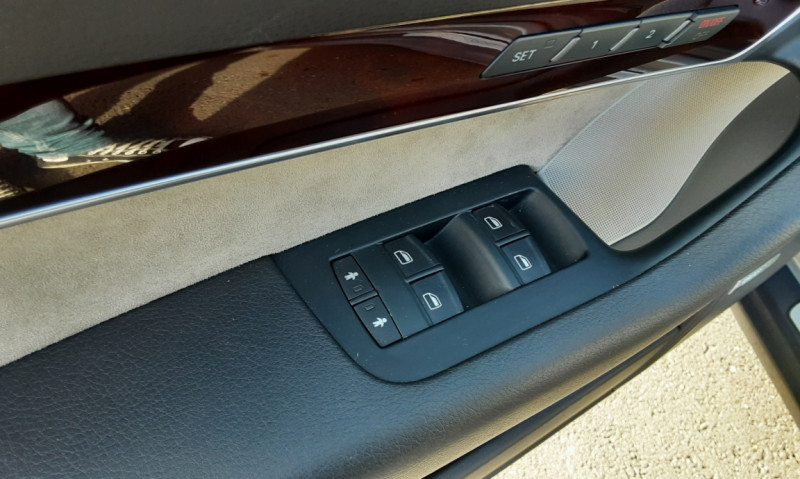 Photo 10 de l'offre de AUDI A6 ALLROAD QUATTRO 3.0 TDI 240 AVUS TIPTRONIC à 12490€ chez Centrale auto marché Périgueux
