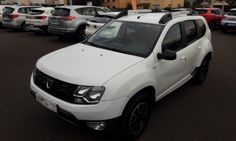 Photo 13 de l'offre de DACIA DUSTER Duster TCe 125 4x2 Black Touch à 14290€ chez Centrale auto marché Périgueux