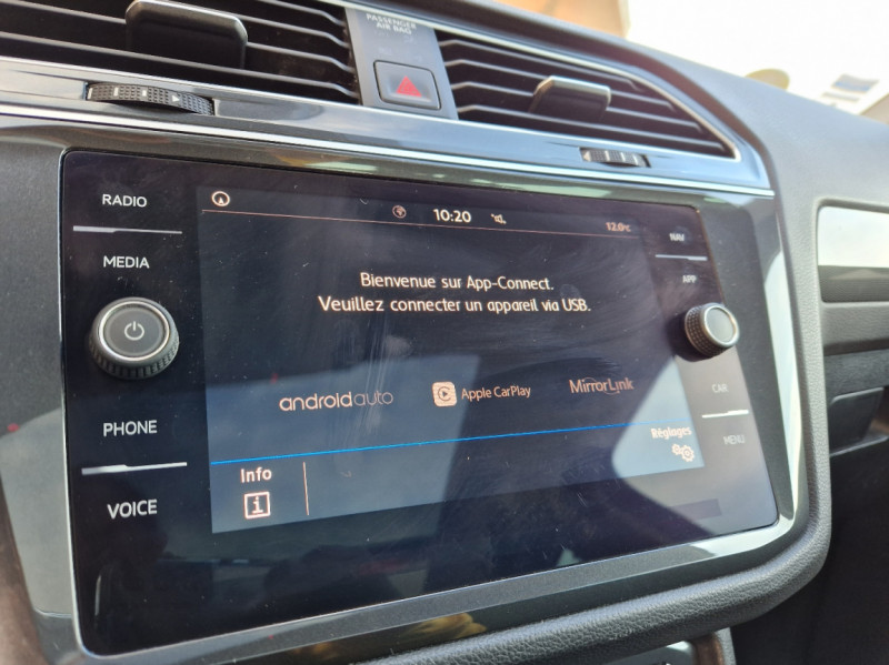 Photo 18 de l'offre de VOLKSWAGEN TIGUAN 2.0 TDI 150 DSG7 Carat à 28990€ chez Centrale auto marché Périgueux