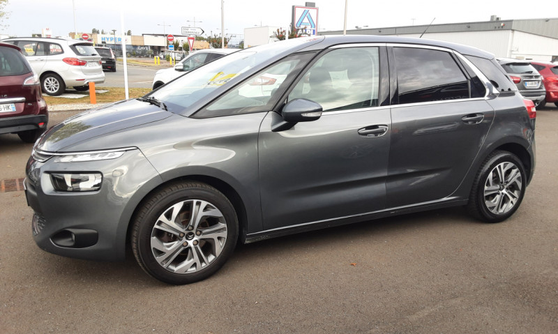 Photo 12 de l'offre de CITROEN C4 PICASSO BlueHDi 120 SetS Exclusive à 11490€ chez Centrale auto marché Périgueux