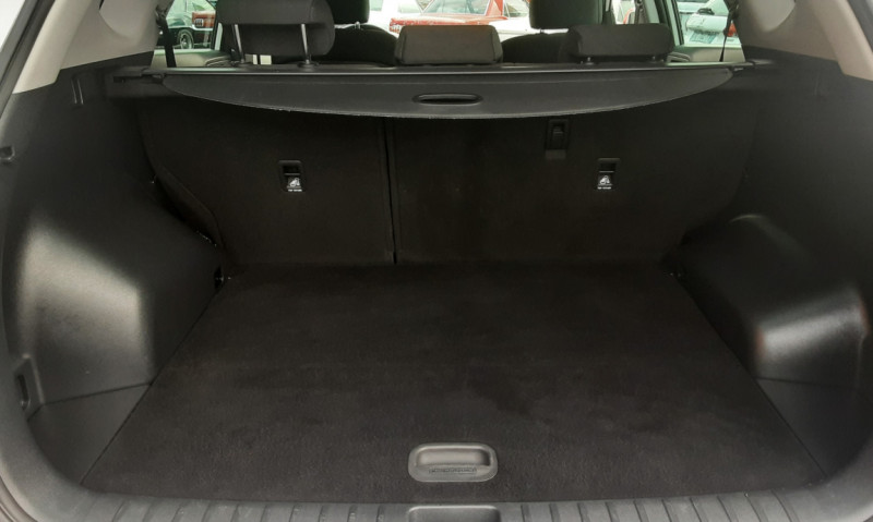 Photo 27 de l'offre de HYUNDAI TUCSON 1.6 CRDi 115 hybrid Business  à 18990€ chez Centrale auto marché Périgueux