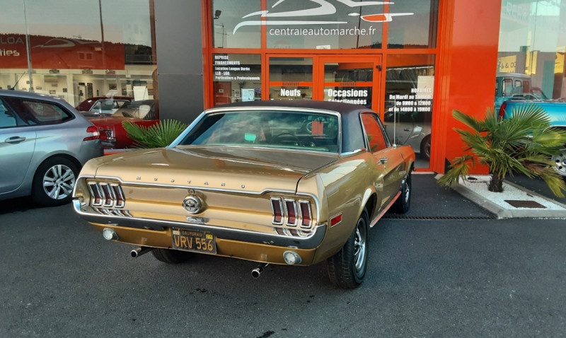 Photo 2 de l'offre de FORD MUSTANG COUPE GOLD 289CI V8 1968 à 38500€ chez Centrale auto marché Périgueux