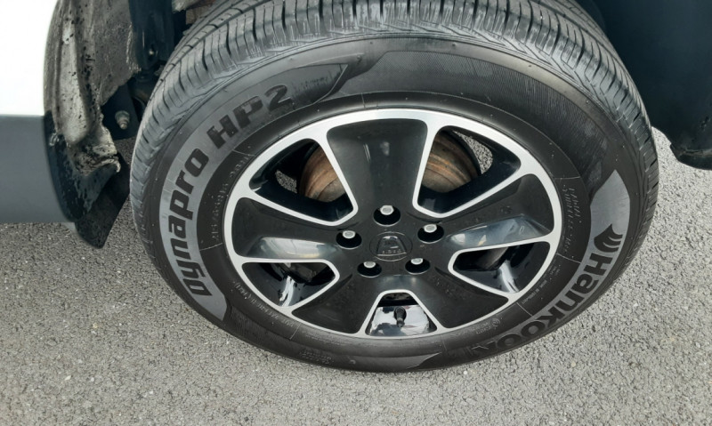 Photo 18 de l'offre de DACIA DUSTER Duster TCe 125 4x2 Black Touch à 14290€ chez Centrale auto marché Périgueux