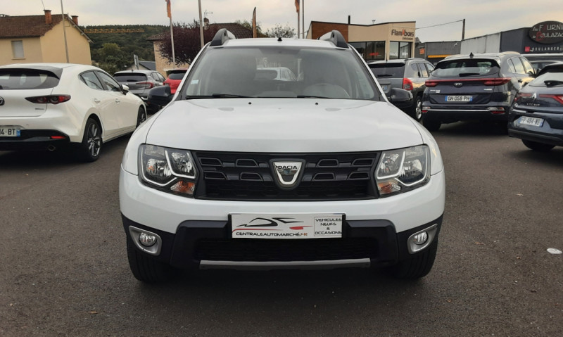 Photo 12 de l'offre de DACIA DUSTER Duster TCe 125 4x2 Black Touch à 14290€ chez Centrale auto marché Périgueux