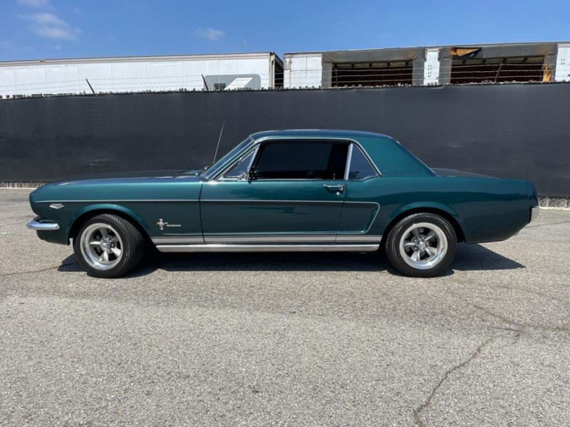 Photo 6 de l'offre de FORD MUSTANG COUPE VERTE 289CI V8 1966 BOITE MECA à 37500€ chez Centrale auto marché Périgueux