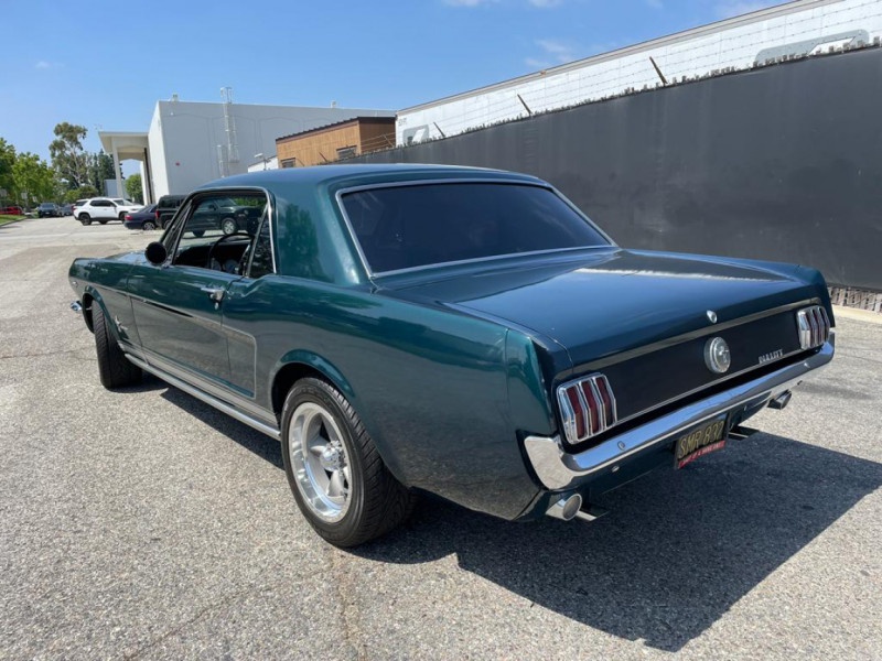 Photo 11 de l'offre de FORD MUSTANG COUPE VERTE 289CI V8 1966 BOITE MECA à 37500€ chez Centrale auto marché Périgueux