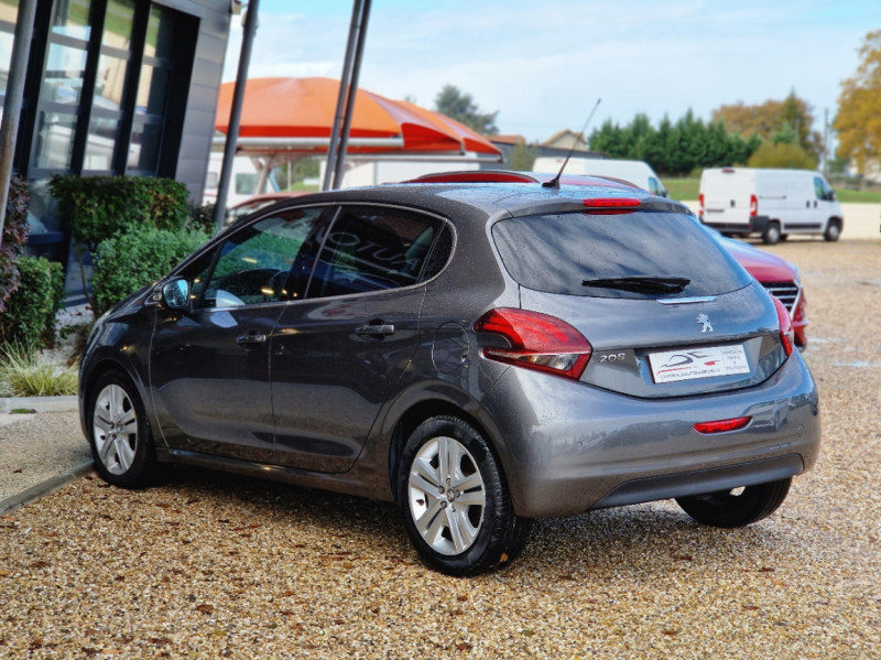 Photo 9 de l'offre de PEUGEOT 208 BlueHDi 100ch BVM6 Allure à 11990€ chez Centrale auto marché Périgueux