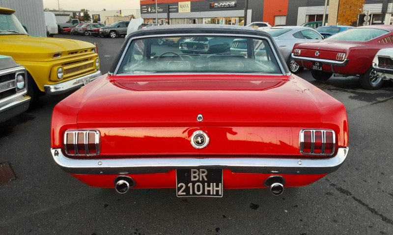 Photo 31 de l'offre de FORD MUSTANG COUPE GT 289CI V8 ROUGE à 42500€ chez Centrale auto marché Périgueux