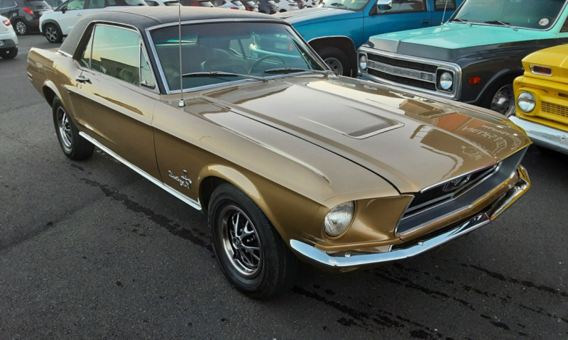 Photo 23 de l'offre de FORD MUSTANG COUPE GOLD 289CI V8 1968 à 38500€ chez Centrale auto marché Périgueux