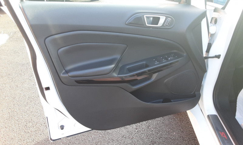 Photo 3 de l'offre de FORD ECOSPORT 1.0 EcoBoost 125ch SetS BVA6 ST-Line à 14990€ chez Centrale auto marché Périgueux