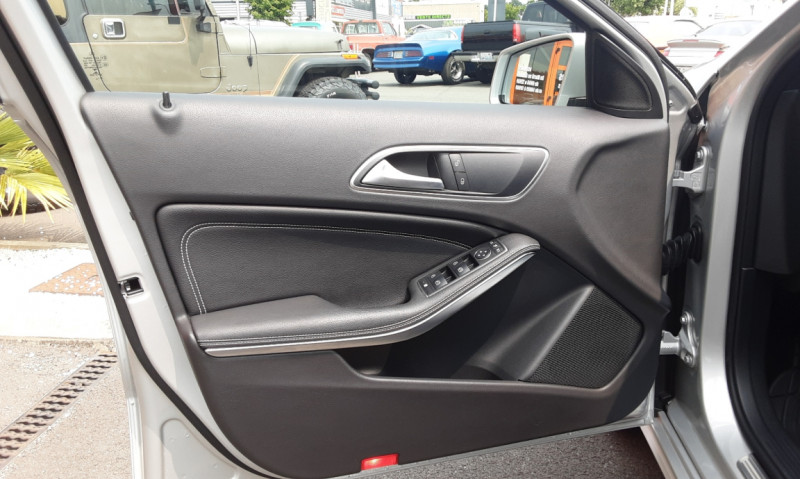 Photo 31 de l'offre de MERCEDES-BENZ CLASSE A 180 CDI BlueEFFICIENCY Business Executive 7-G DCT A à 18990€ chez Centrale auto marché Périgueux
