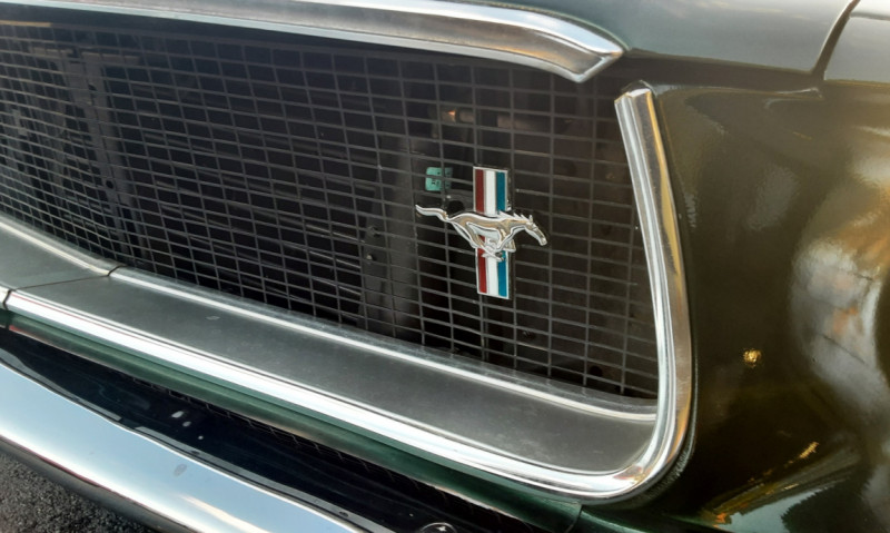 Photo 17 de l'offre de FORD MUSTANG FASTBACK 289 CI V8 BULLITT à 78000€ chez Centrale auto marché Périgueux