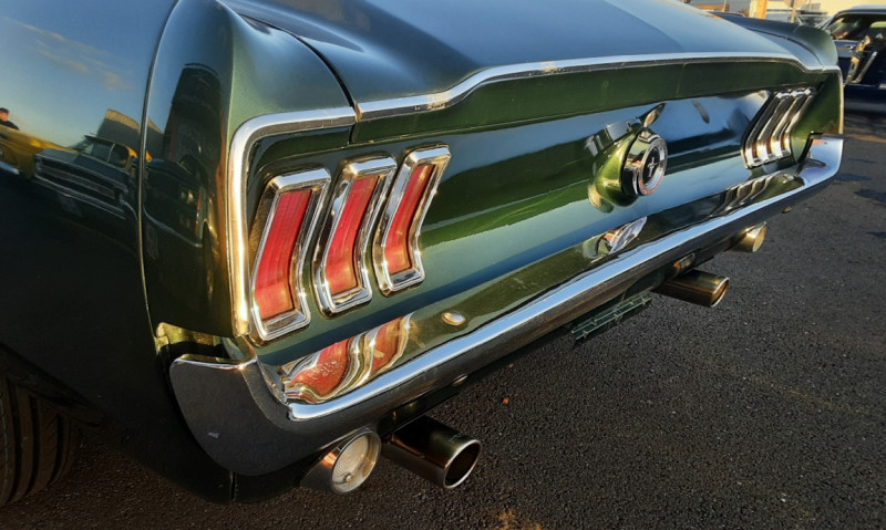 Photo 13 de l'offre de FORD MUSTANG FASTBACK 289 CI V8 BULLITT à 78000€ chez Centrale auto marché Périgueux