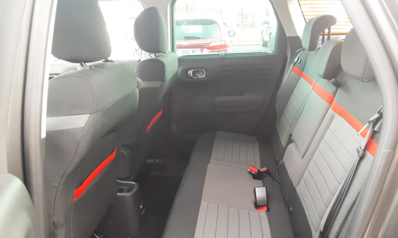 Photo 40 de l'offre de CITROEN C3 AIRCROSS PureTech 130 SHINE EAT6 à 19990€ chez Centrale auto marché Périgueux