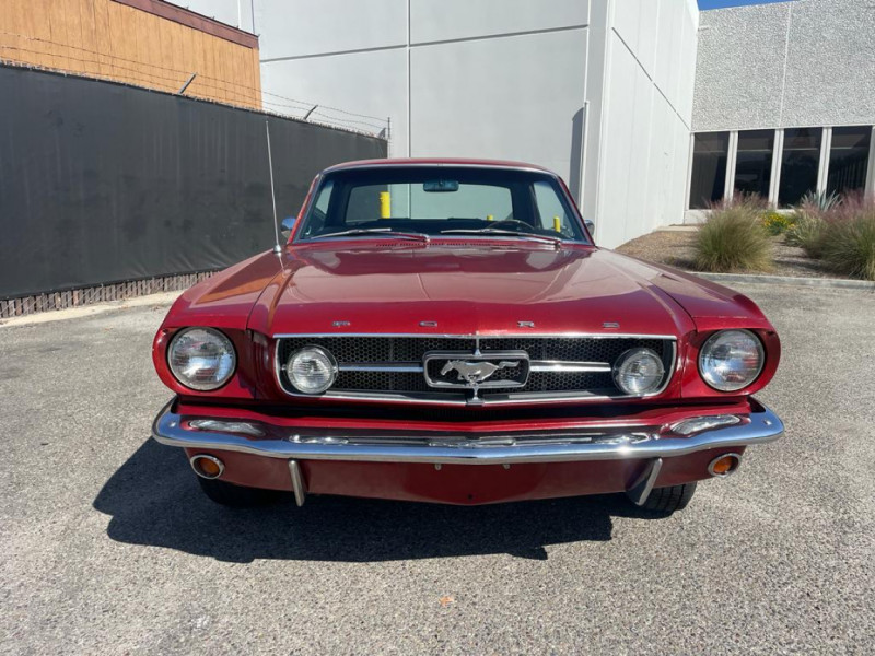 Photo 3 de l'offre de FORD MUSTANG COUPE CODE A GT 1965 ROUGE à 45500€ chez Centrale auto marché Périgueux