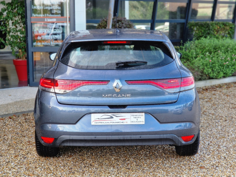 Photo 20 de l'offre de RENAULT MEGANE IV Berline Blue dCi 115 EDC Business à 20990€ chez Centrale auto marché Périgueux
