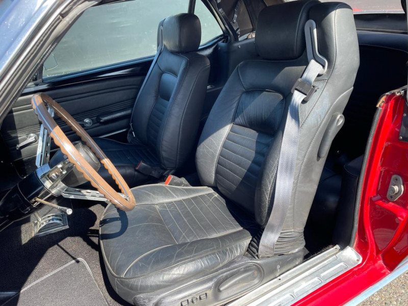 Photo 18 de l'offre de FORD MUSTANG CABRIOLET CODE A 1967 ROUGE V8 à 51900€ chez Centrale auto marché Périgueux
