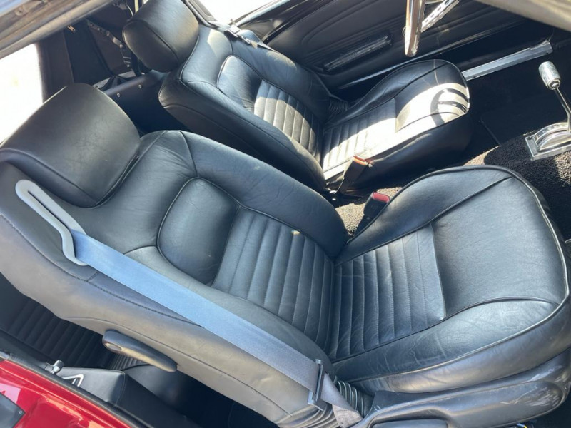 Photo 13 de l'offre de FORD MUSTANG CABRIOLET CODE A 1967 ROUGE V8 à 51900€ chez Centrale auto marché Périgueux