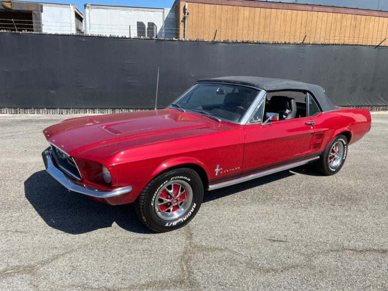 Photo 7 de l'offre de FORD MUSTANG CABRIOLET CODE A 1967 ROUGE V8 à 51900€ chez Centrale auto marché Périgueux