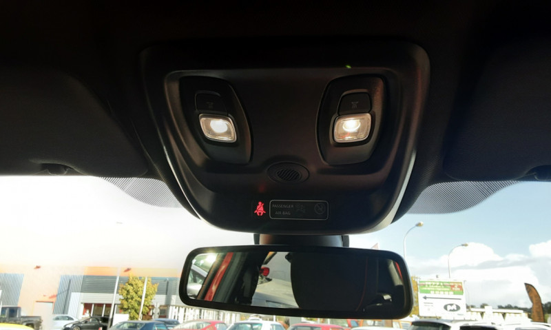 Photo 46 de l'offre de RENAULT CAPTUR dCi 90 RED EDITION à 15290€ chez Centrale auto marché Périgueux