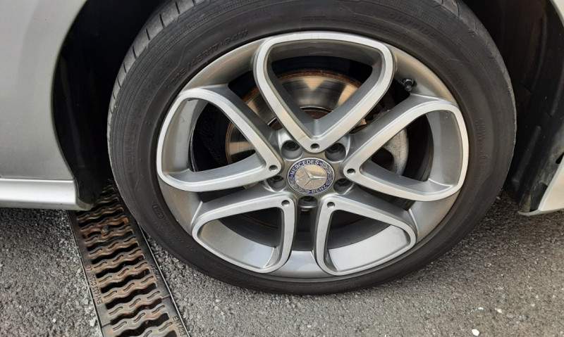 Photo 20 de l'offre de MERCEDES-BENZ CLASSE A 180 CDI BlueEFFICIENCY Business Executive 7-G DCT A à 18990€ chez Centrale auto marché Périgueux