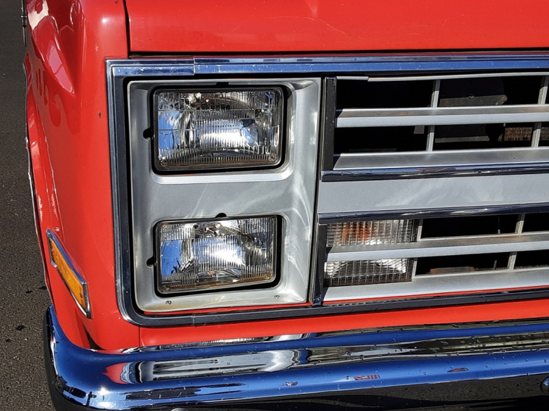 Photo 32 de l'offre de CHEVROLET C10 V8 305CI SILVERADO 5.0L 1985 à 26900€ chez Centrale auto marché Périgueux