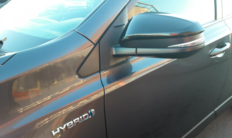 Photo 17 de l'offre de TOYOTA RAV4 Hybride 197 CH 2WD Black Edition à 24490€ chez Centrale auto marché Périgueux