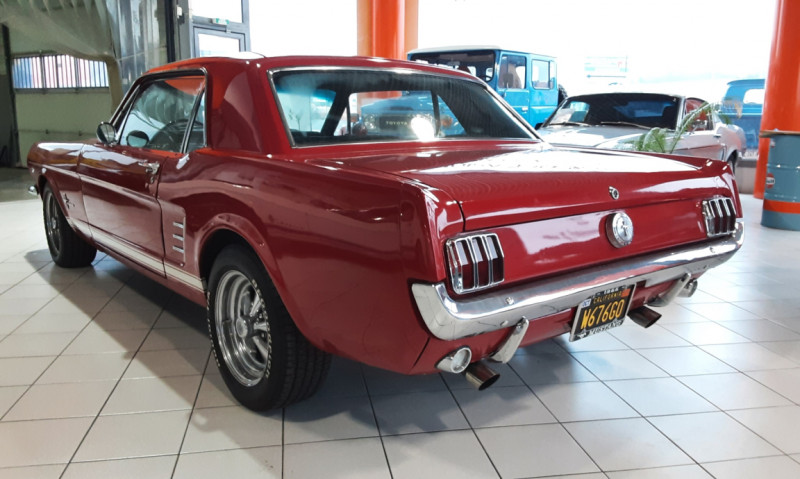 Photo 7 de l'offre de FORD MUSTANG COUPE V8 ROUGE 1966 à 37500€ chez Centrale auto marché Périgueux