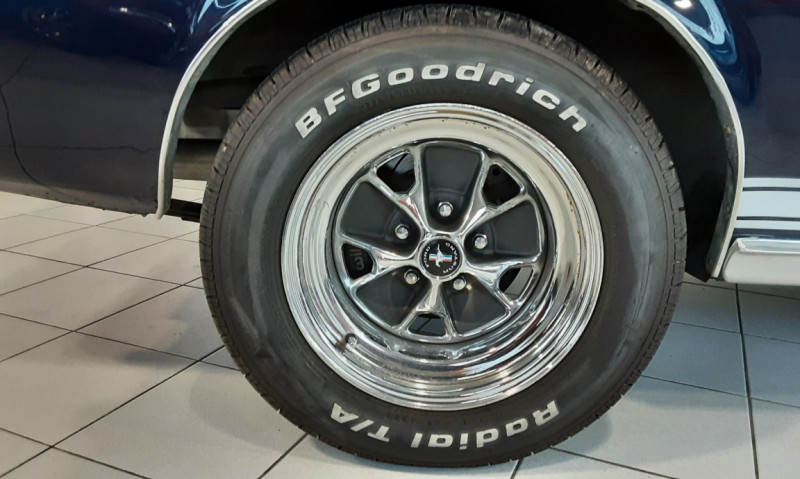 Photo 8 de l'offre de FORD MUSTANG FASTBACK 390CI CODE S GTA à 79900€ chez Centrale auto marché Périgueux