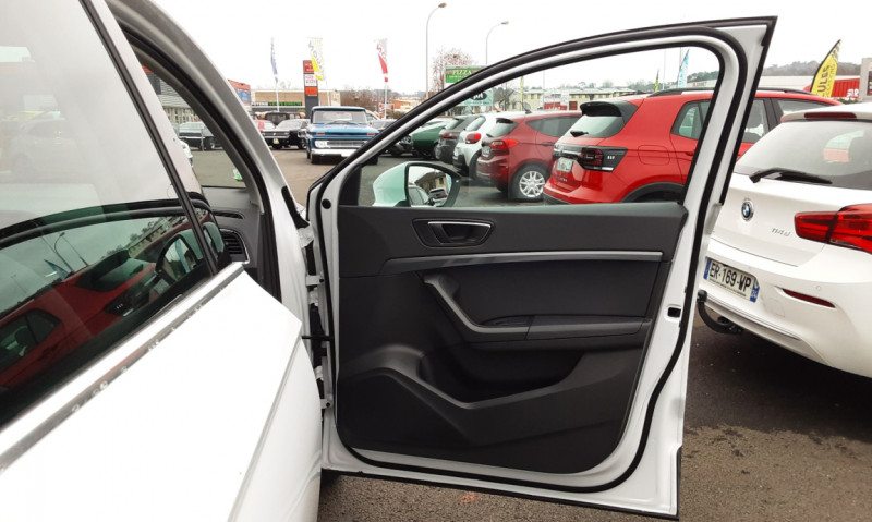 Photo 20 de l'offre de SEAT ATECA 115cv URBAN DSG7 à 20990€ chez Centrale auto marché Périgueux