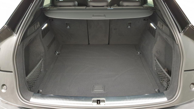 Photo 5 de l'offre de AUDI Q5 SPORTBACK 35 2.0 TDI MILD HYBRID 163CV S TRONIC 7 S LINE SUREQUIPE à 71645€ chez Actuel Auto Import