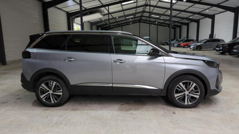 Photo 3 de l'offre de PEUGEOT 5008 1.5 BLUEHDI 130CV EAT8 7PL ALLURE PACK + SIEGES CHAUFFANTS + HAYON MAINS LIBRES à 33588€ chez Actuel Auto Import