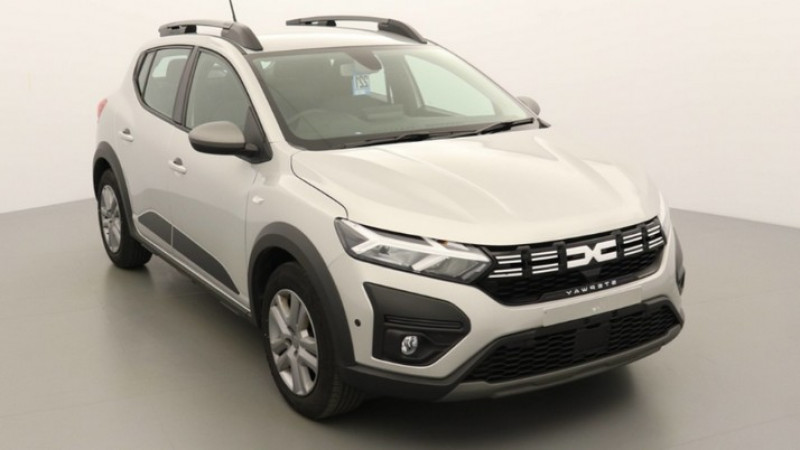 Photo 1 de l'offre de DACIA SANDERO 1.0 TCE 90CV STEPWAY EXPRESSION + PACK CITY + PACK NAVI à 20240€ chez Actuel Auto Import