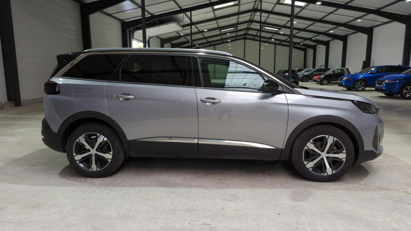 Photo 3 de l'offre de PEUGEOT 5008 1.5 BLUEHDI 130CV EAT8 7PL ALLURE PACK + GRIP CONTROL + PACK DRIVE ASSIST PLUS à 33588€ chez Actuel Auto Import