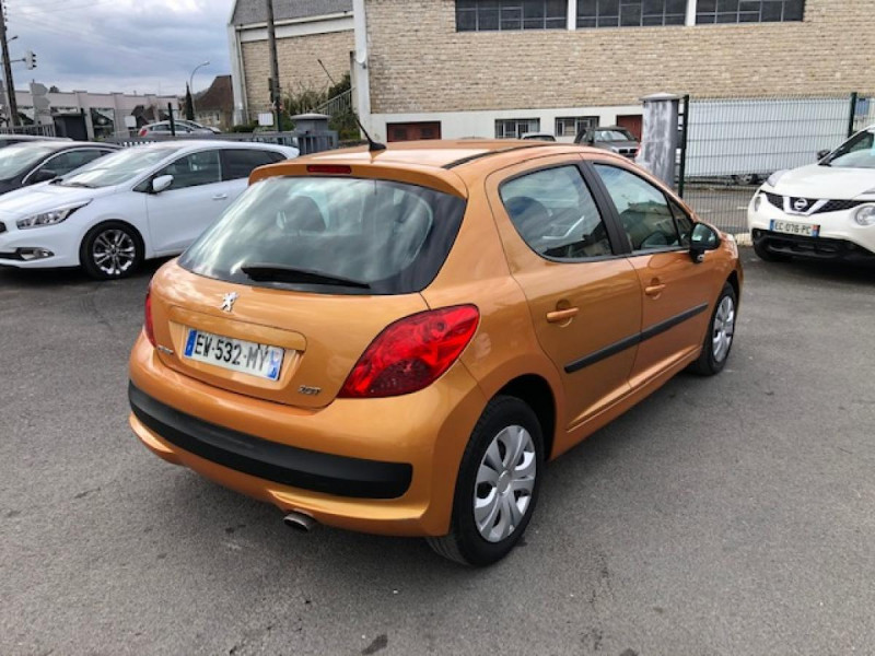 2din peugeot 207