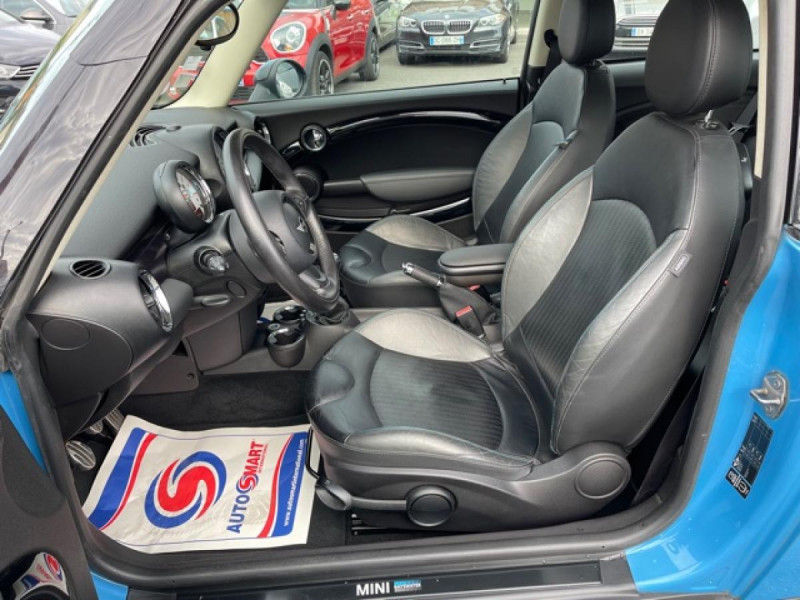 Photo 12 de l'offre de MINI MINI 1.6I - 184 R56 COOPER S BAYSWATER CUIR   CARNET ENTRETIEN A JOUR à 14490€ chez Triplo auto