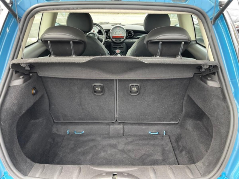 Photo 9 de l'offre de MINI MINI 1.6I - 184 R56 COOPER S BAYSWATER CUIR   CARNET ENTRETIEN A JOUR à 14490€ chez Triplo auto