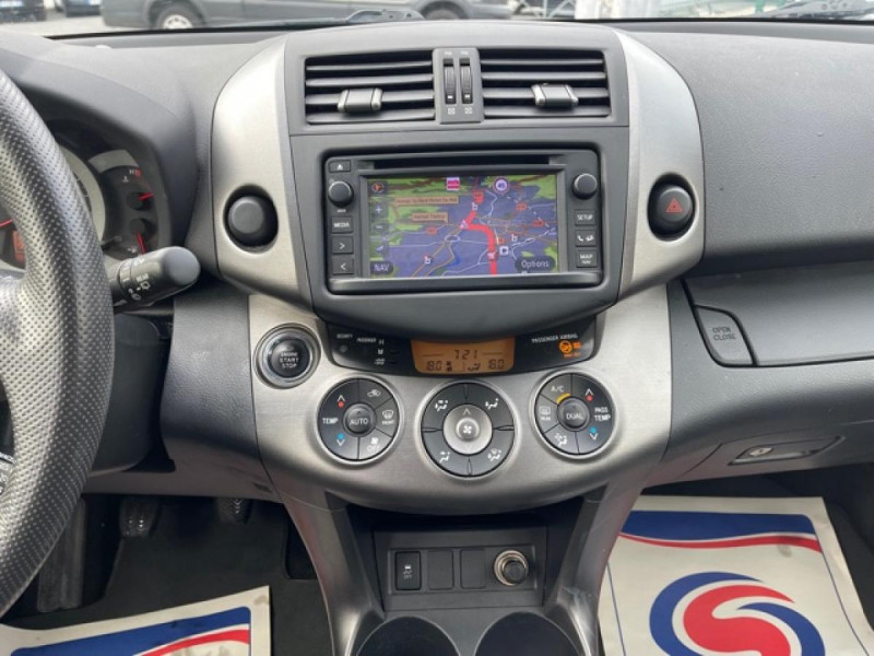 Photo 16 de l'offre de TOYOTA RAV 4 150 D-4D LIMITED EDITION CAMERA   GPS  à 12490€ chez Triplo auto