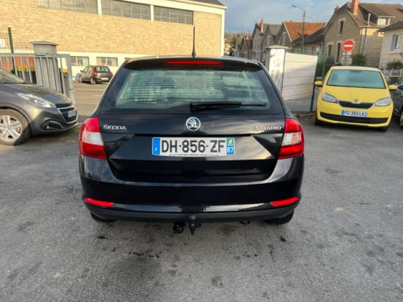 Photo 5 de l'offre de SKODA RAPID SPACEBACK 1.6 TDI 90 AMBITION CLIM à 7490€ chez Triplo auto